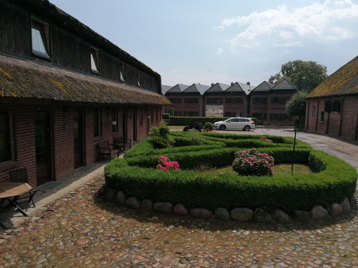 Gasthof-Ferienwohnungen-Kliesow'S Reuse Alt Reddevitz Экстерьер фото